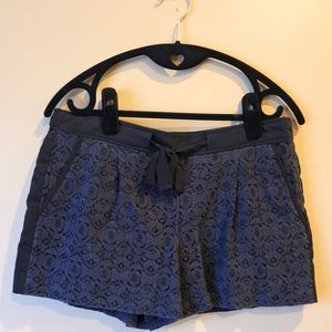 Ann Taylor LOFT black lace pull on shorts